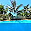 1 - Bedroom Apartment Pool Access, 750m to the Beach