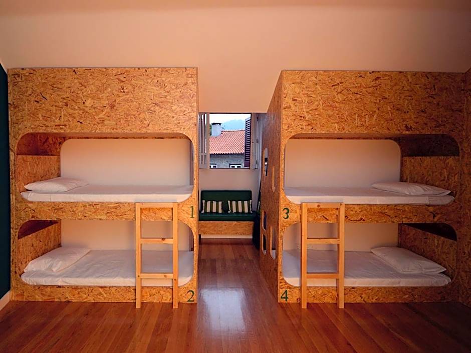 GuimaraesLiving - Hostel & Adventure