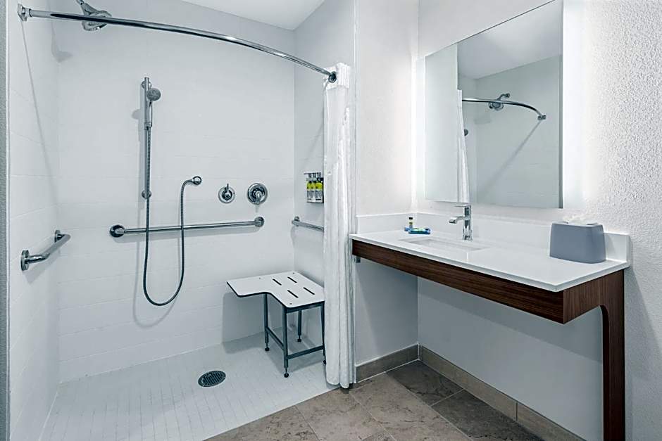 Holiday Inn Express Hotel & Suites Palm Bay By IHG