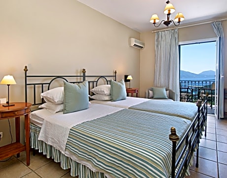 Superior 1 Double Bed or 2 Beds, Sea View