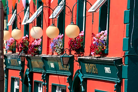 Bridge Hotel