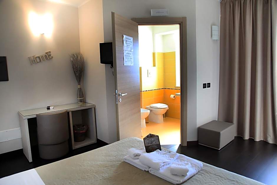 Hotel Sogni D'Oro Airport