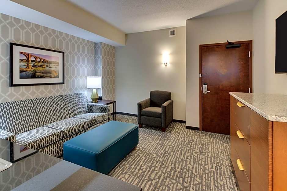 Drury Plaza Hotel Richmond