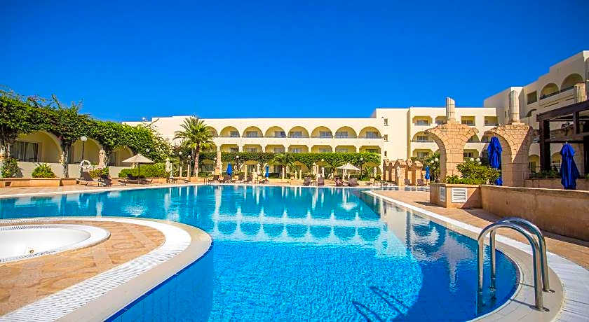Golden Tulip Carthage Residence
