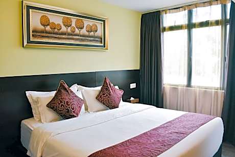 Excutive King Room with Balcony