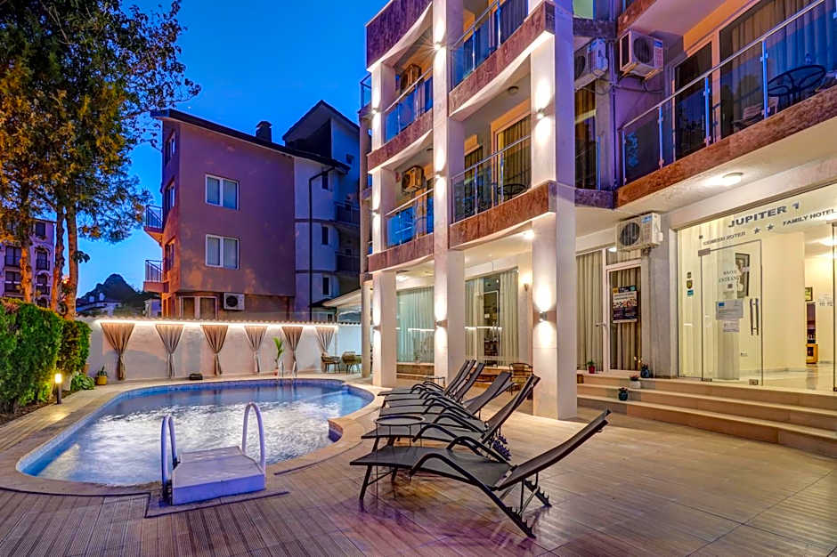 Jupiter 1 Family Hotel