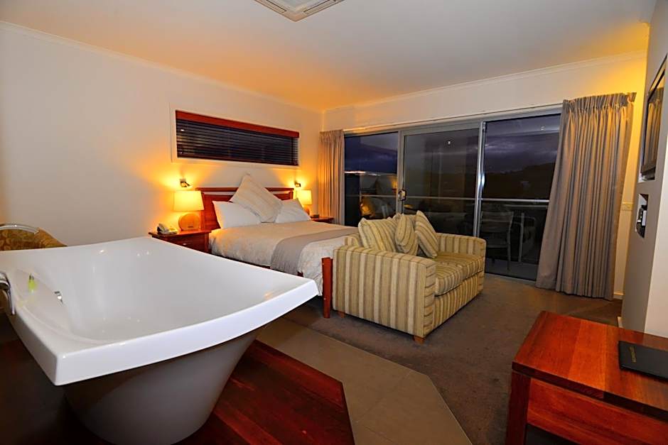 Captains at the Bay Bed & Breakfast