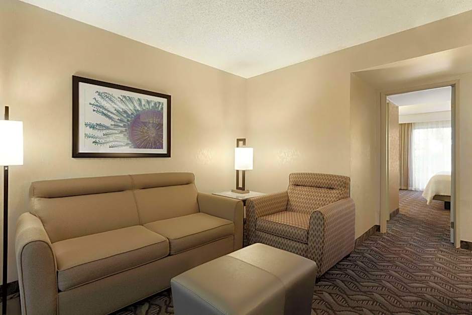Embassy Suites by Hilton Arcadia Pasadena Area