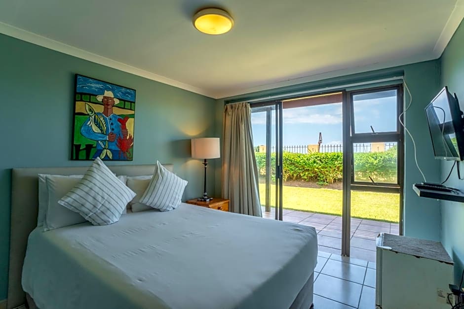 Glenashley Beach Accommodation - B&B and Backpackers