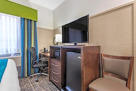 1 Queen Bed, Nonsmoking, Accessible