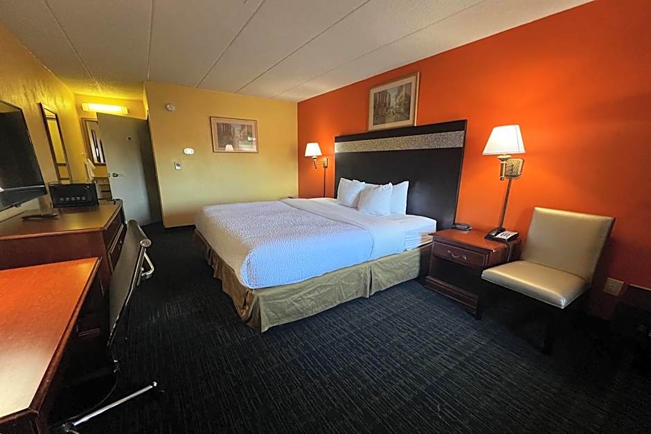Travelodge by Wyndham Parsippany