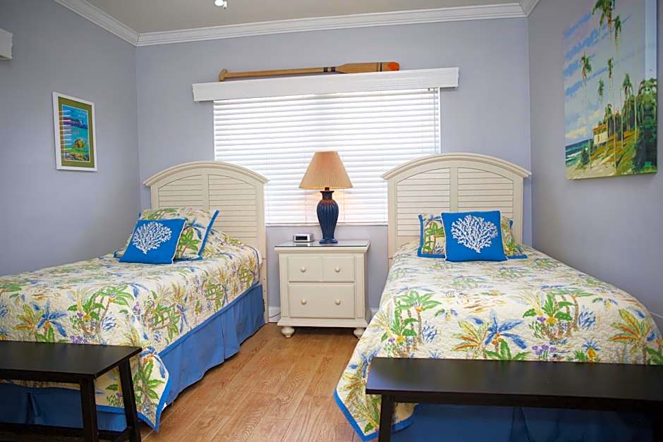 Royal Flamingo Villas