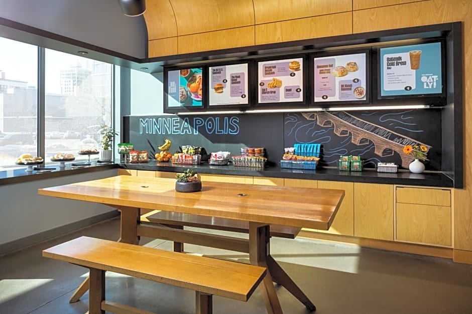 Aloft Minneapolis