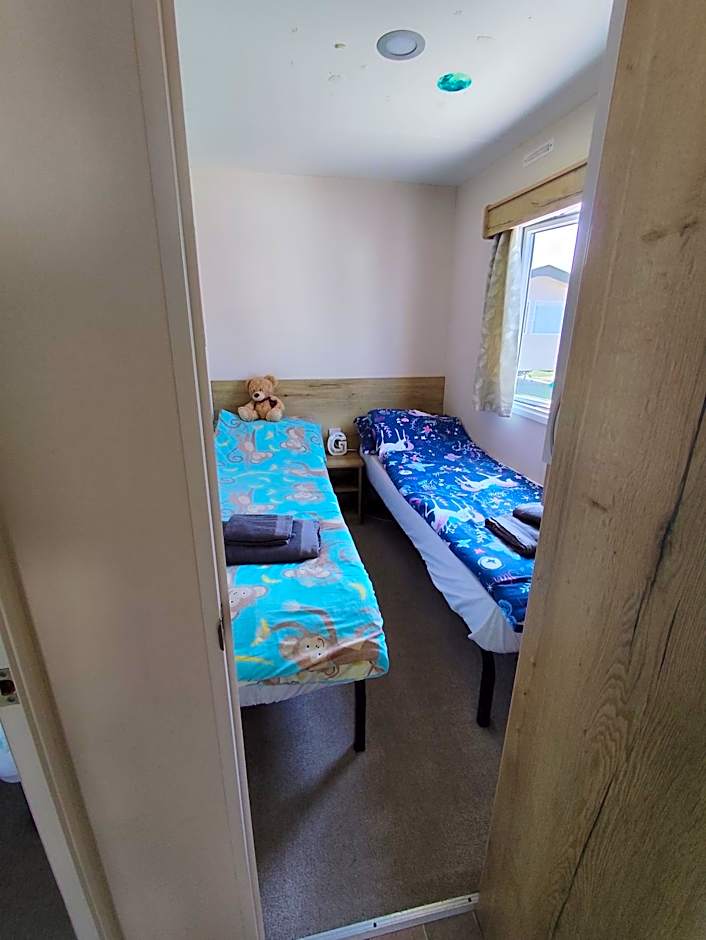 STATIC CARAVAN HOTEL in EDINBURGH