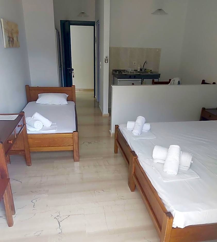 Filoxenia Hotel & Apartments