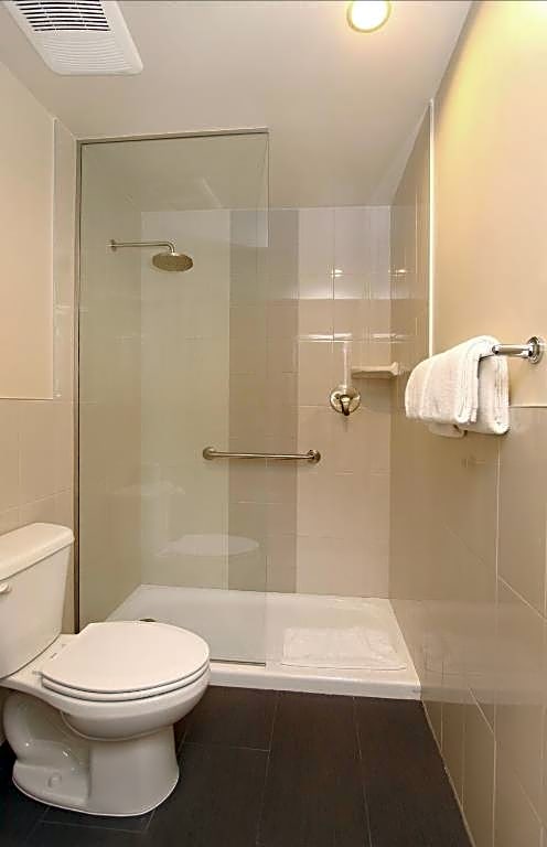 Best Western Plus Dragon Gate Inn