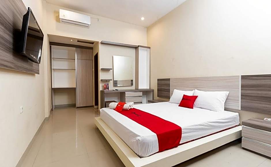 RedDoorz Syariah @ Batua Raya