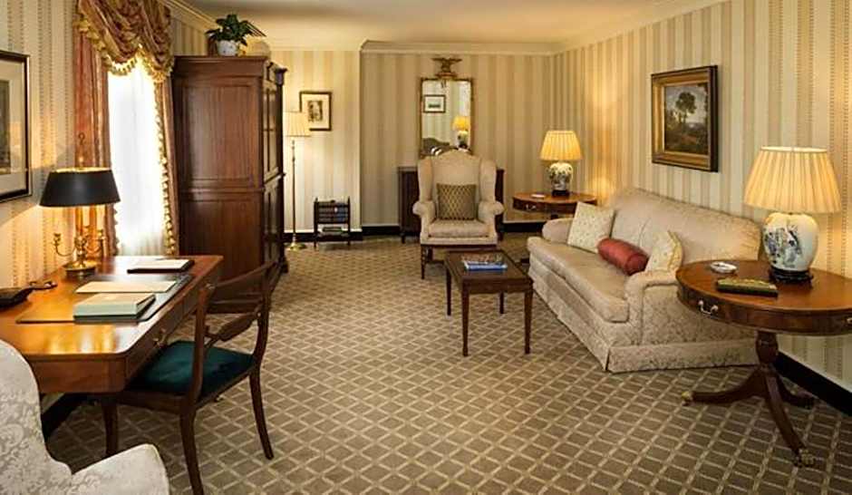 Williamsburg Inn, an official Colonial Williamsburg Hotel