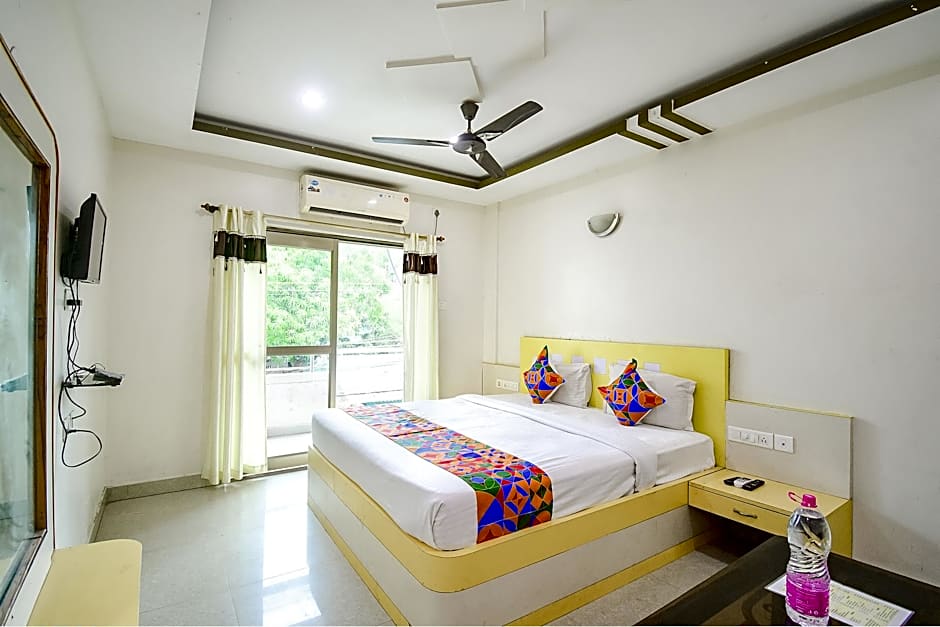 Hotel Shantikunja by OYO – Puri, TX