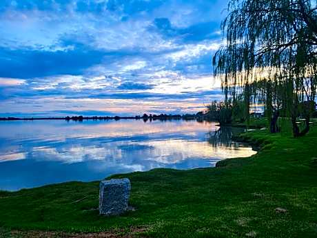 Kangaroo Lake C & C Park