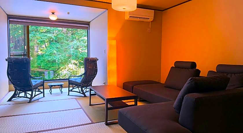 Honke Bankyu Hot Spring Ryokan