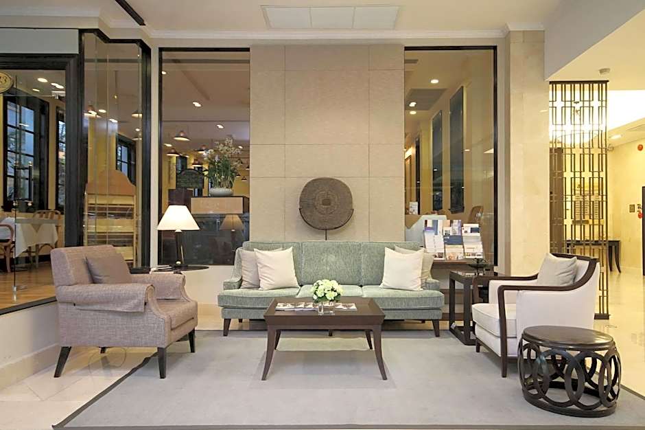 Cape House Langsuan Hotel