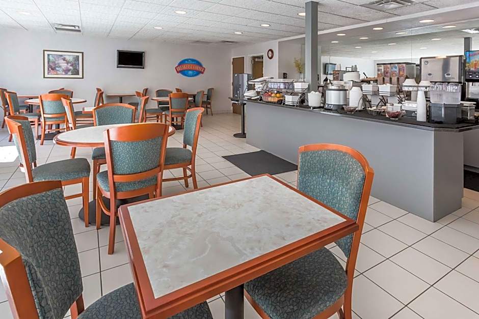 Baymont by Wyndham Des Moines Airport