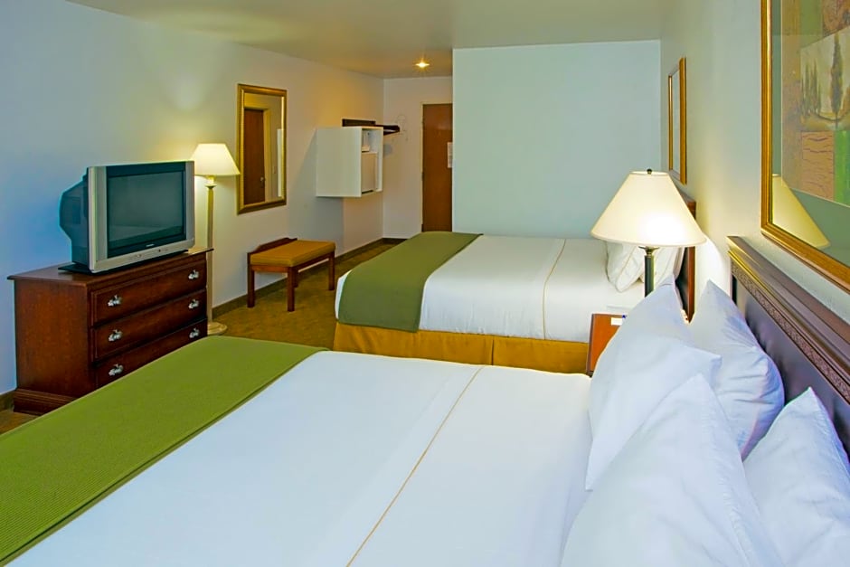 Holiday Inn Express Hotel & Suites Elkins, an IHG Hotel