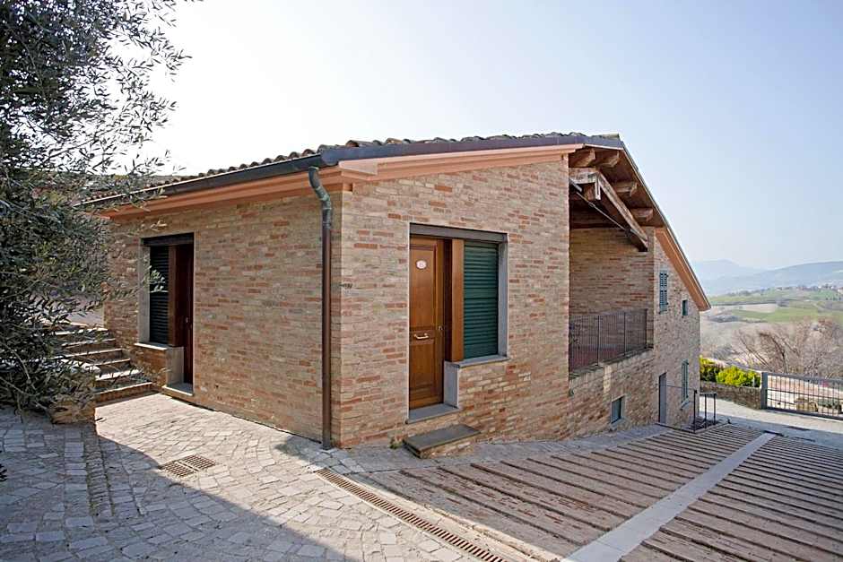 Casa Oliva borgo del Benessere delle Marche