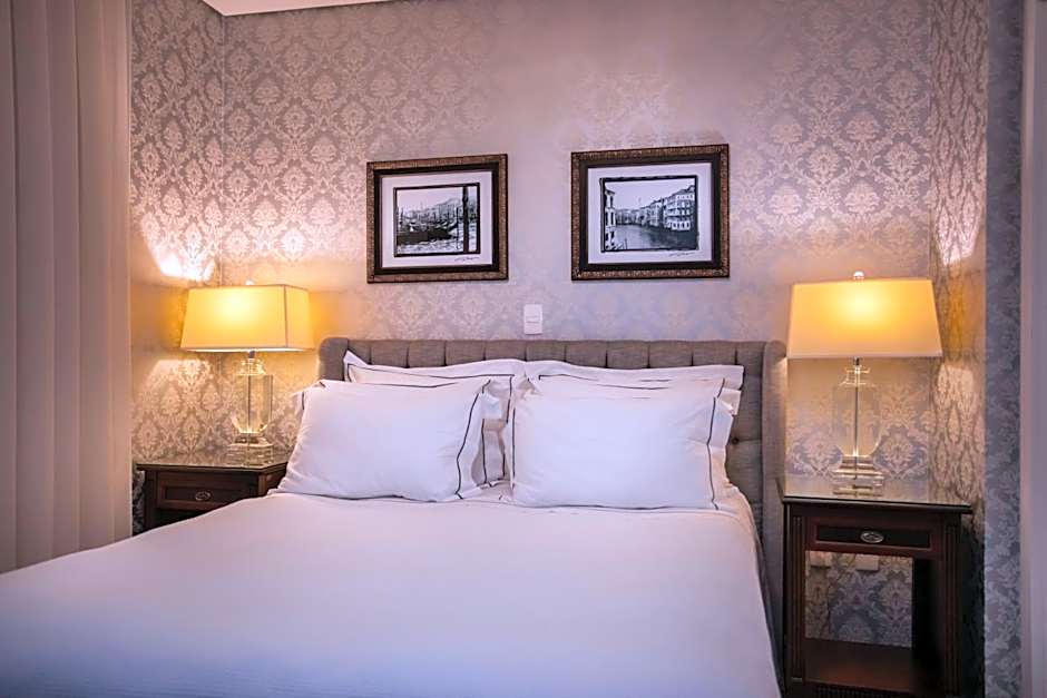 Sofistic Hotel