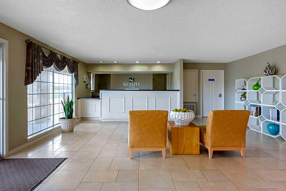 Quality Inn Clute Freeport