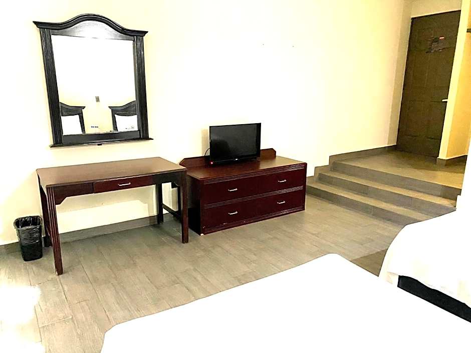 Hotel Plaza Del Arco - Monterrey