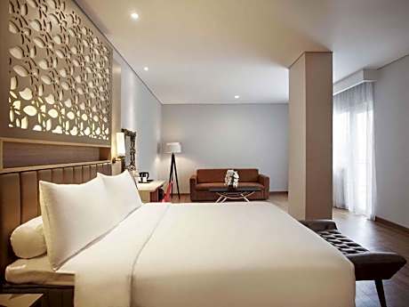Standard Queen Suite with Sofa