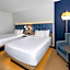 La Quinta Inn & Suites by Wyndham San Antonio Northwest