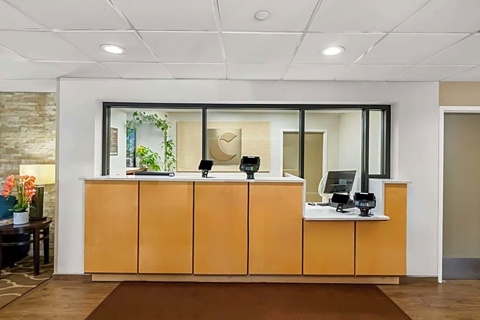 Comfort Inn & Suites Durham near Duke University