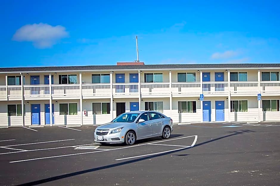 Motel 6 Crescent City, CA