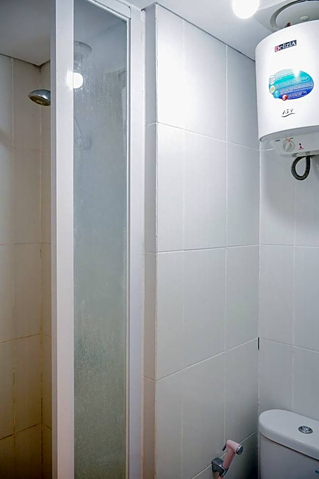 Cozy Stay @ Studio 19 Avenue Apartment By Travelio