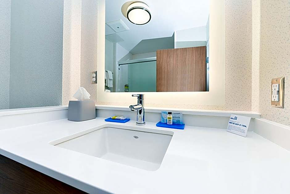 Holiday Inn Express and Suites Elko By IHG