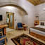 Concept Cave House