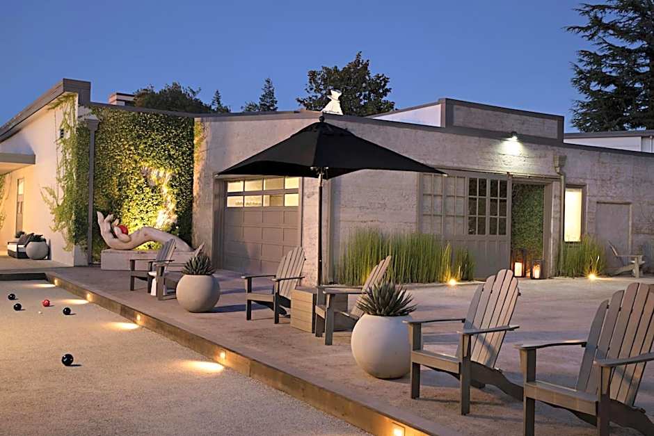 R Inn Napa