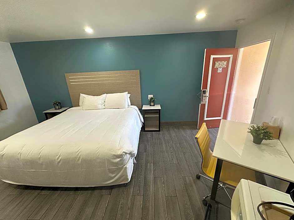 Town and Country Inn