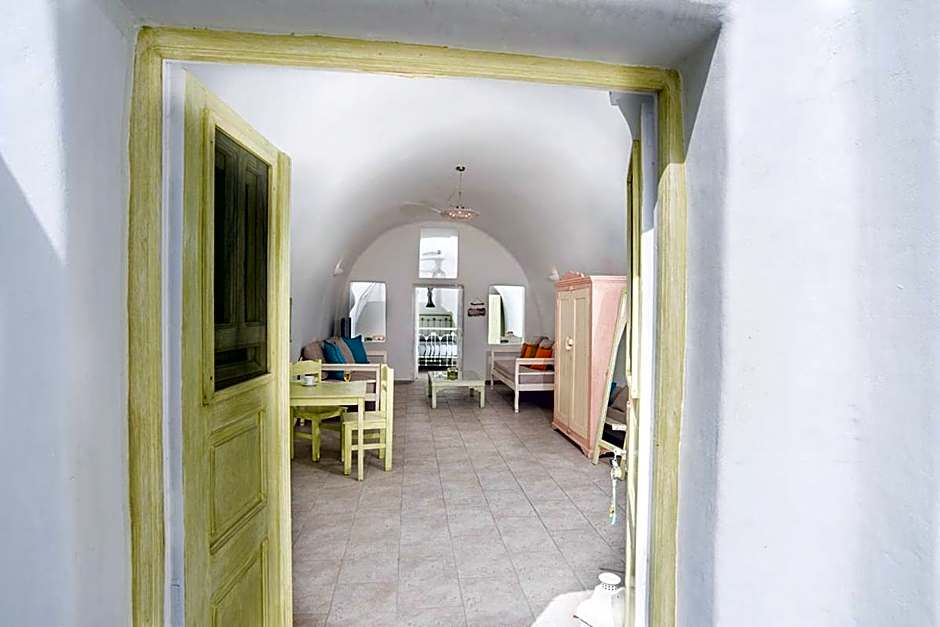 Blue Dolphins Apartments