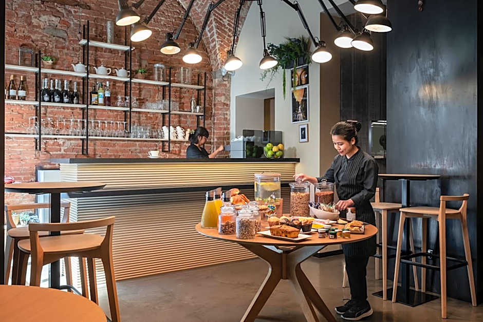 Globus Urban Hotel