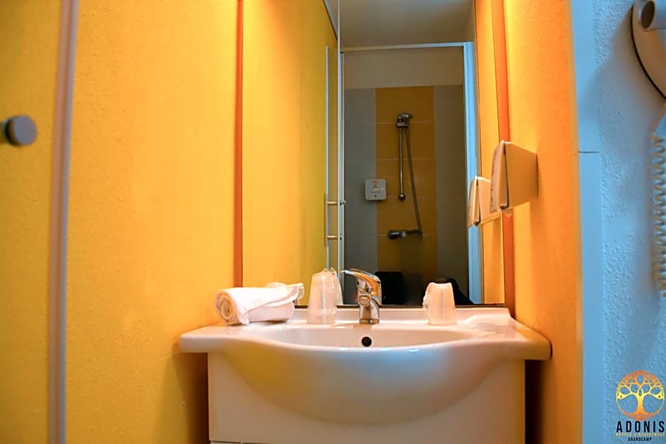 Adonis Grandcamp - Residence Les Isles De Sola