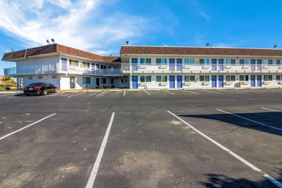 Motel 6-Moses Lake, WA