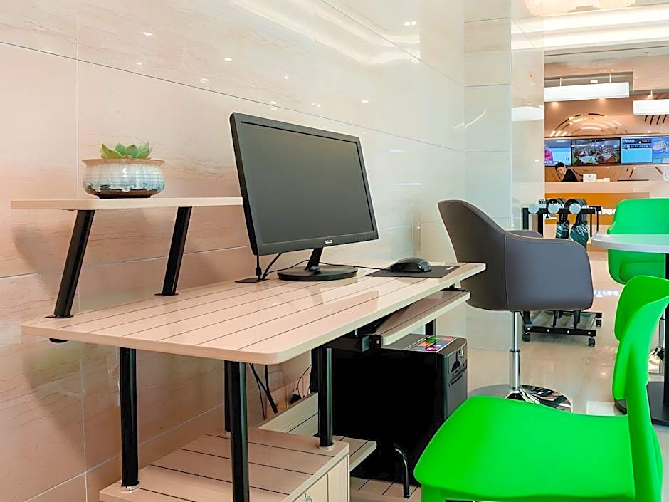 GreenTree Inn Suzhou Zhangjiagang Tangshi Town Yangzi Road Express Hotel