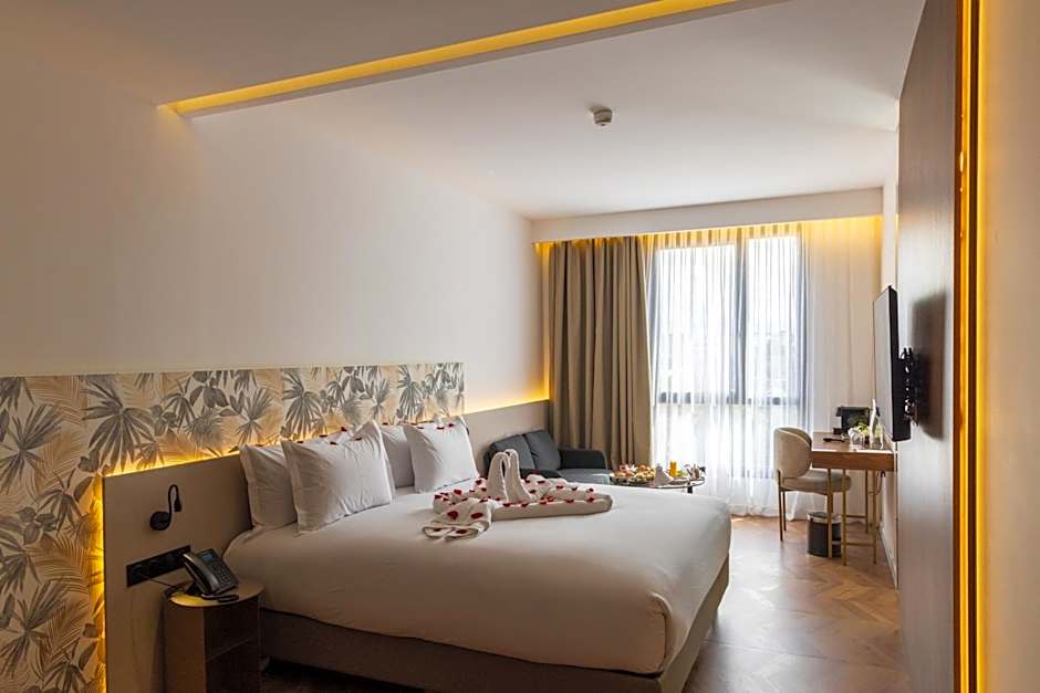 DIAGONAL HOTEL