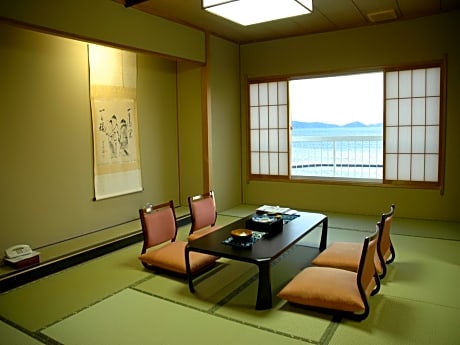 Japanese-Style Room with Ocean View - Main Building