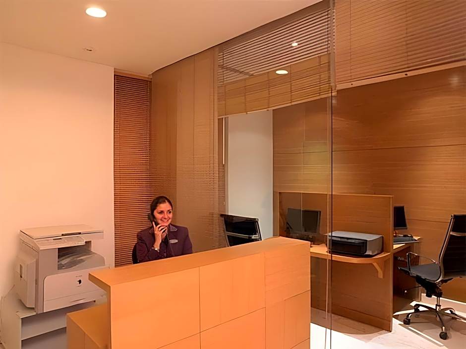 Lemon Tree Premier Navi Mumbai