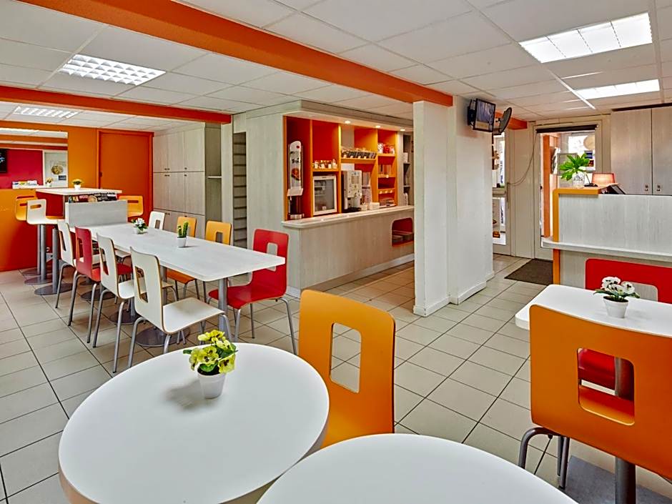 Premiere Classe Melun Senart - Vert Saint Denis